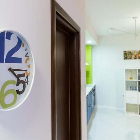 Pop Your Colors - Funky And Modern 1Bdr Apt By Flat Mаnager Plovdiv Bagian luar foto