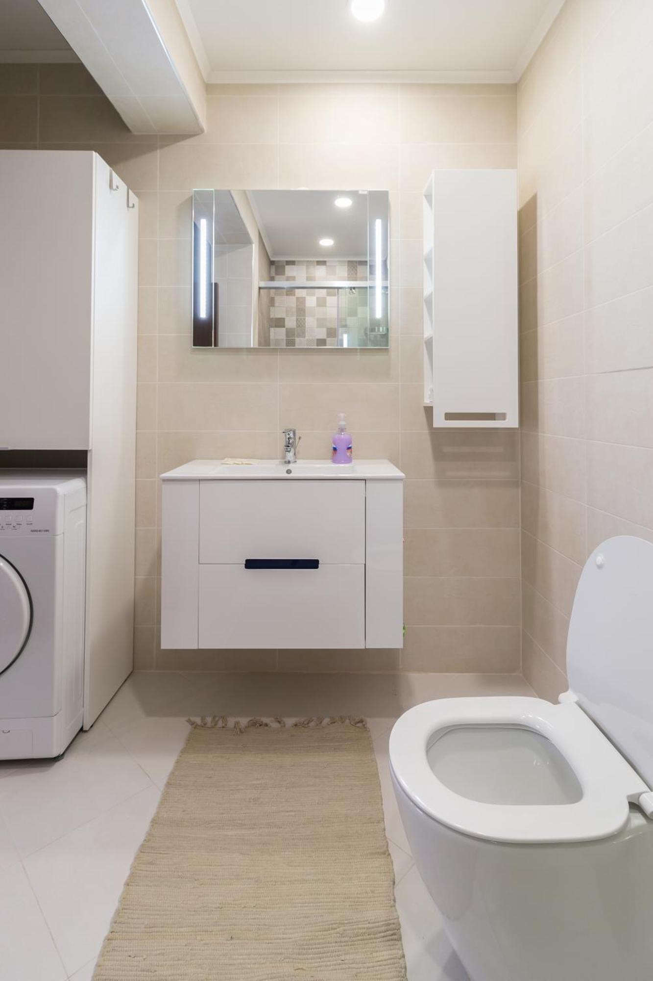 Pop Your Colors - Funky And Modern 1Bdr Apt By Flat Mаnager Plovdiv Bagian luar foto