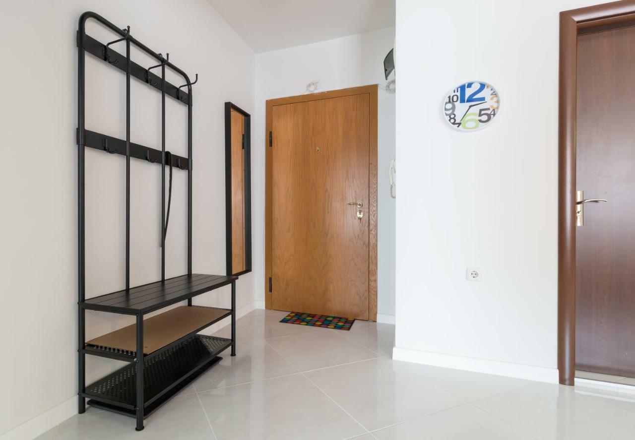 Pop Your Colors - Funky And Modern 1Bdr Apt By Flat Mаnager Plovdiv Bagian luar foto