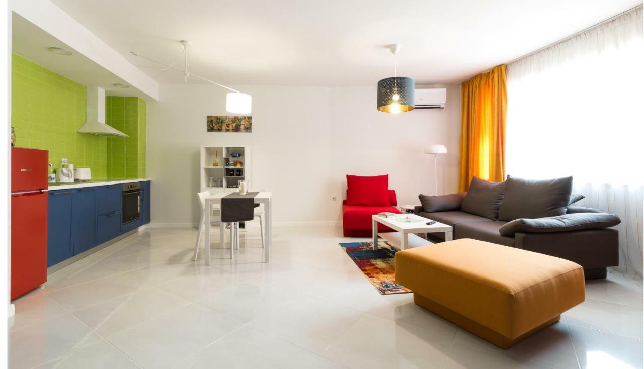 Pop Your Colors - Funky And Modern 1Bdr Apt By Flat Mаnager Plovdiv Bagian luar foto