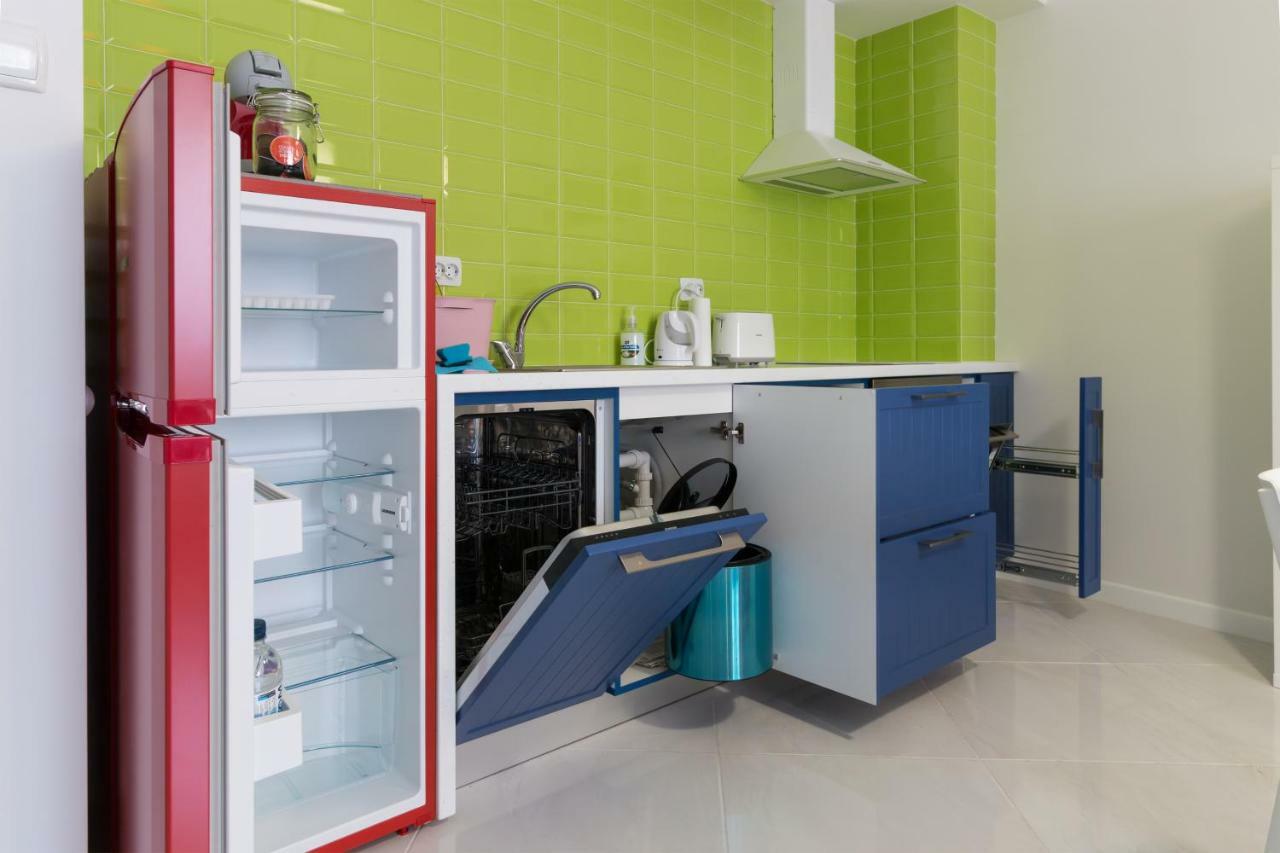 Pop Your Colors - Funky And Modern 1Bdr Apt By Flat Mаnager Plovdiv Bagian luar foto